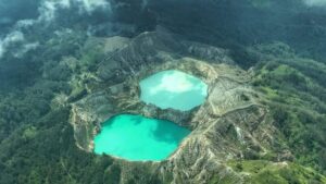 Danau Kelimutu